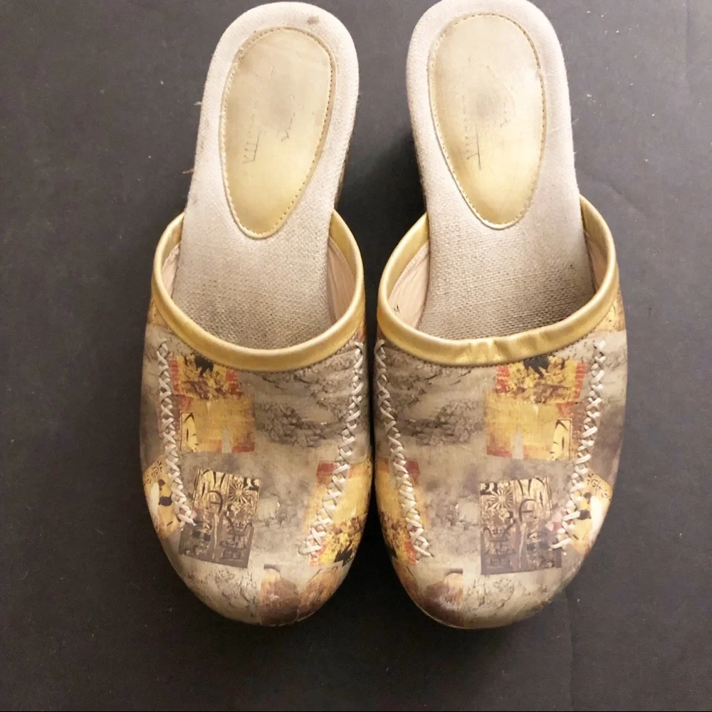 ICON Wearable Art Clogs/Miles  “Memoirs Of Geisha” size 7 - Picture 1 of 13